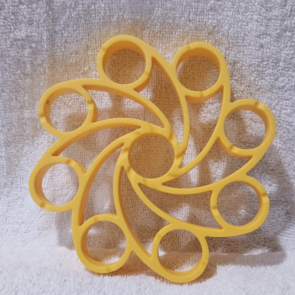 Instant Pot Silicone Egg Rack Yellow 9 Egg Pressure Cooker Trivet NEW No Box
